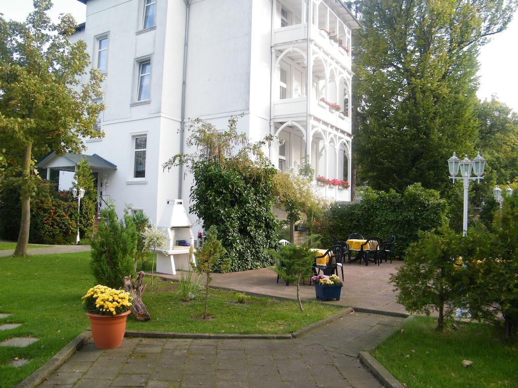 Pension Villa Frohsinn Sellin Auf Rugen Exterior photo